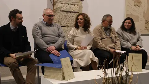 Presentaci&oacute;n del libro Da vila do Castro d&acute;Ouro ao concello de Alfoz: oitocentos anos na
Historia en el Museo Provincial