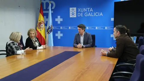 Reuni&oacute;n de Javier Arias con la directiva de la AECC de Lugo