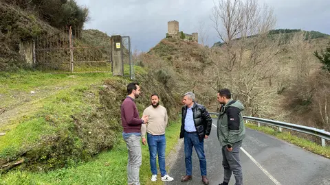 Deputados provinciais e concelleiros PP Cervantes - castelo Doiras