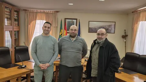 300125 CONCELLO DE TRABADA REUNION SINDICATO LABREGO