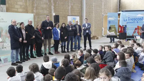 El conselleiro de Cultura celebr&oacute; los dos a&ntilde;os de la Furgoteca en Triacastela