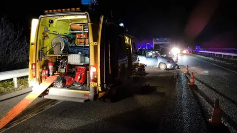 Imagen de la accidente que se produjo en la A-8, en El Franco