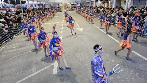 Una de las comparsas que particip&oacute; en el desfile de Carnaval de Chantada