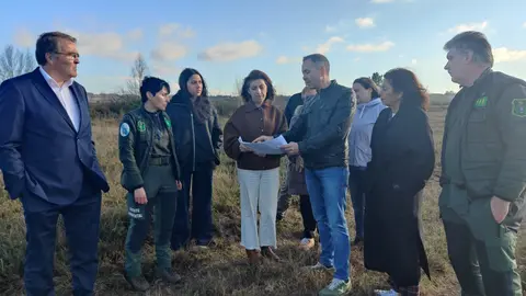 La conselleira &Aacute;ngeles V&aacute;zquez visit&oacute; la zona de cr&iacute;a del mazarico real en Rozas, Castro de Rei