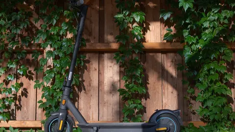 Patinete el&eacute;ctrico, scooter, patinete
