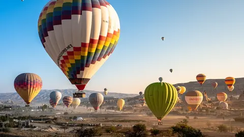 hot-air-balloons-4561267_1280