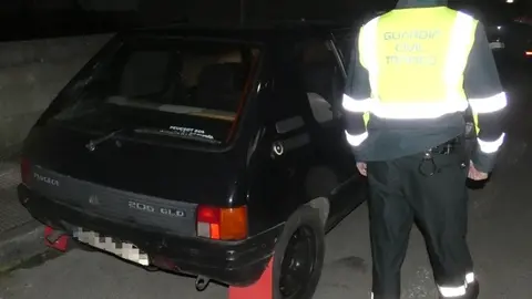 Veh&iacute;culo interceptado en A Terra Ch&aacute; por la Guardia Civil