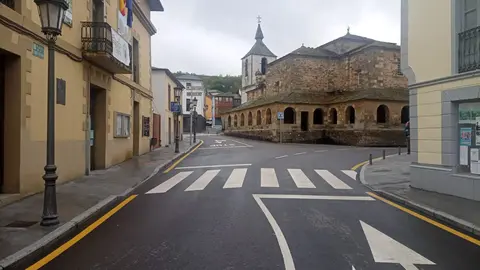 Traves&iacute;a Grandas Salime renovada