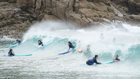 SURF BURELA