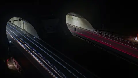 T&uacute;nel, t&uacute;neles