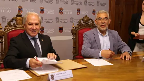 050625 Sinatura protocolo Deputaci&oacute;n e Concello