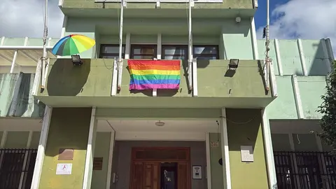260625 BANDEIRA ARCO IRIS NA CASA DO CONCELLO DE FOZ