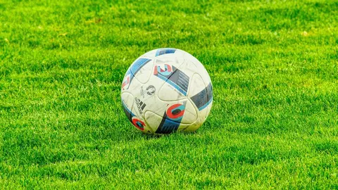 football-2778583_1028
