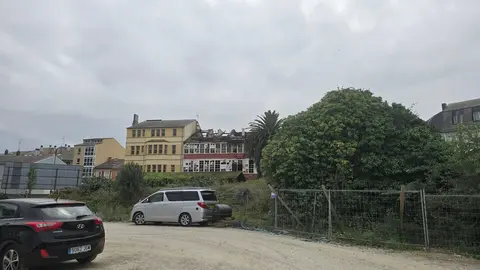 La parcela tras el hotel Ribanova ser&aacute; acondicionada para crear plazas de aparcamiento durante cinco a&ntilde;os