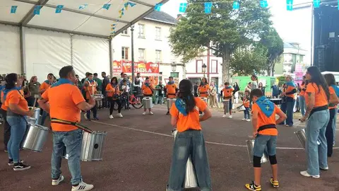 Charanga A cARID&Aacute;