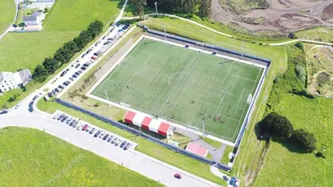 241025 CAMPO DE F&Uacute;TBOL MUNICIPAL DE MALATES (FOZ)