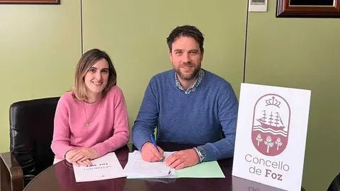 141125 O ALCALDE DE FOZ E A CONCELLEIRA DE ECONOM&Iacute;A