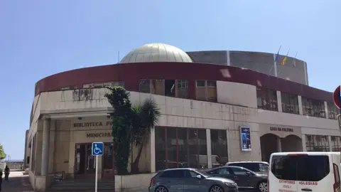 Auditorio Municipal de Burela. Imagen de paxinasgalegas.es