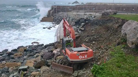 reparacion escollera cudillero