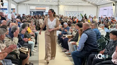 Desfile &ldquo;Burela est&aacute; de Moda&rdquo;