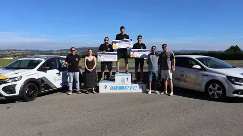 El focense Bruno Mart&iacute;nez Berm&uacute;dez, tras proclamarse vencedor del XV Volante Deputaci&oacute;n en el circuito de A Pastoriza, donde logr&oacute; el mejor tiempo en la final y asegur&oacute; su plaza en el Rally San Froil&aacute;n 2026.