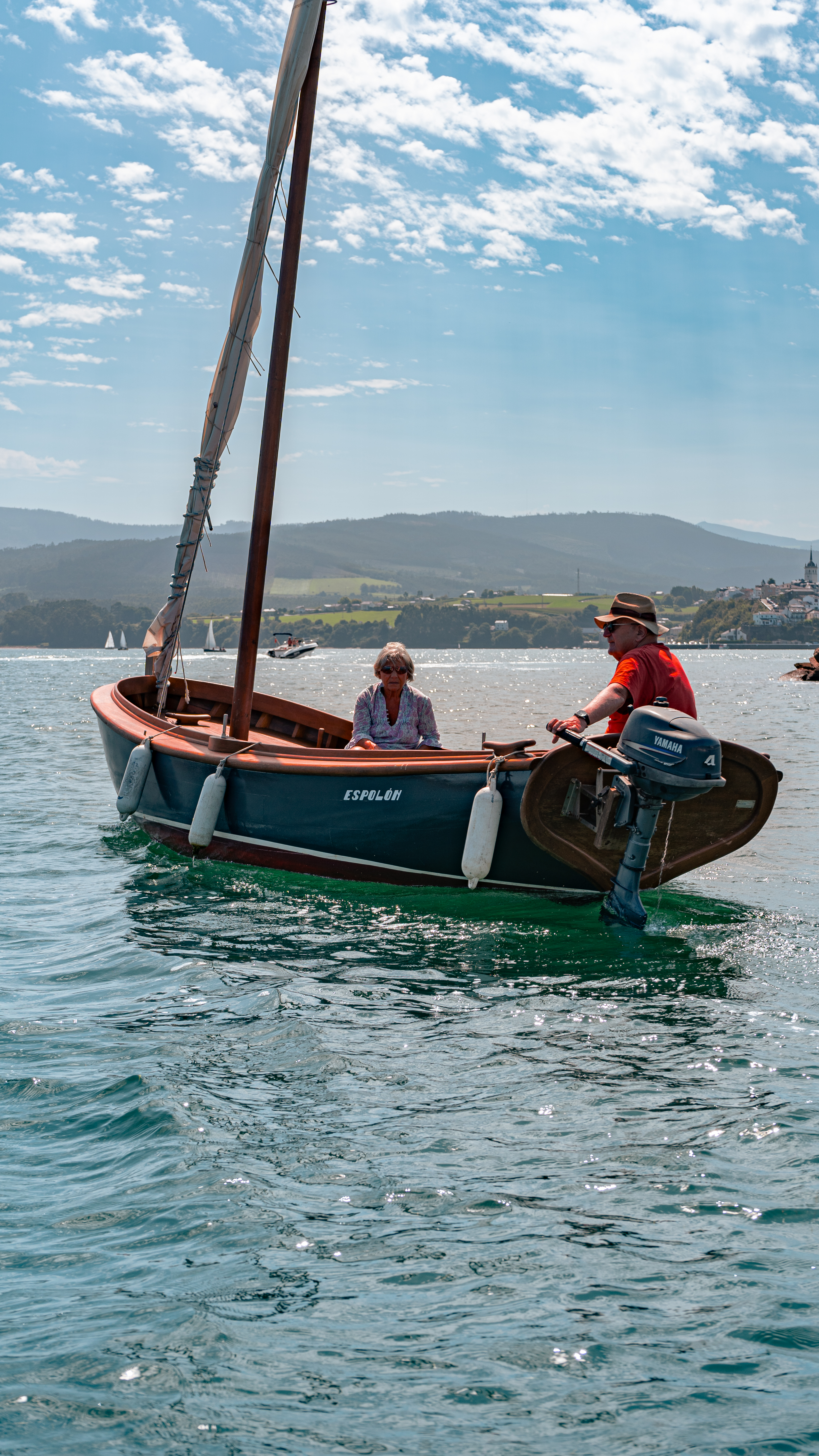 bote de vela latina
