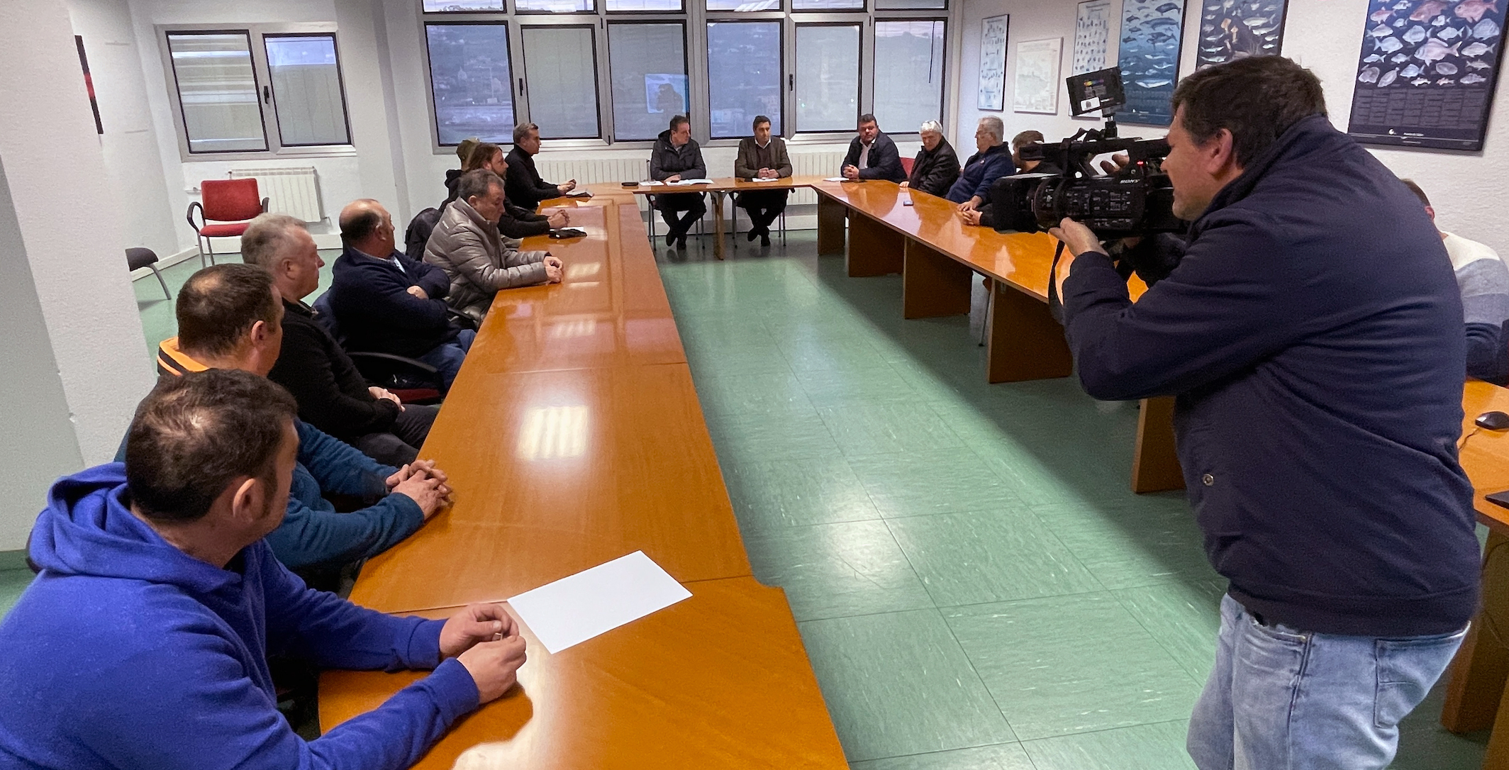 2025_01_15 Consejero Medio Rural reunion patrones mayores de las cofradías asturianas (2)